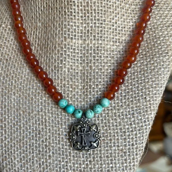 Sterling Silver Cross pendant with Turquoise and Cornelian beads - Picture 6 of 11